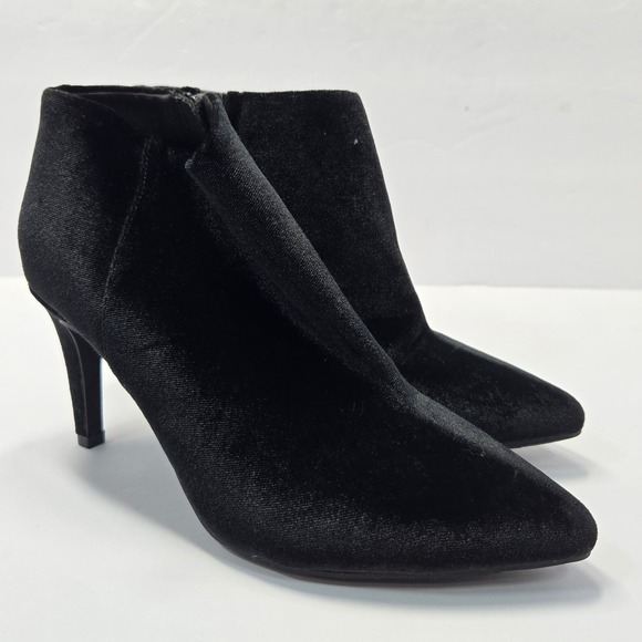 Old Navy Shoes - Old Navy Womens Black Velvet Pointed Toe Stiletto Heel Ankle Booties Size 7
